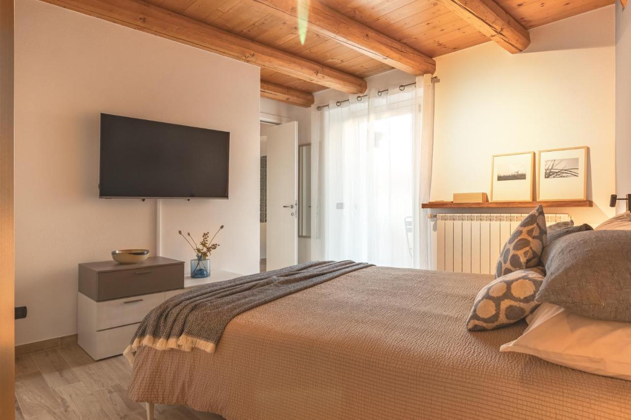 Casa Del Borgo "Aria & Acqua" Sul Lago Maggiore Maccagno Экстерьер фото