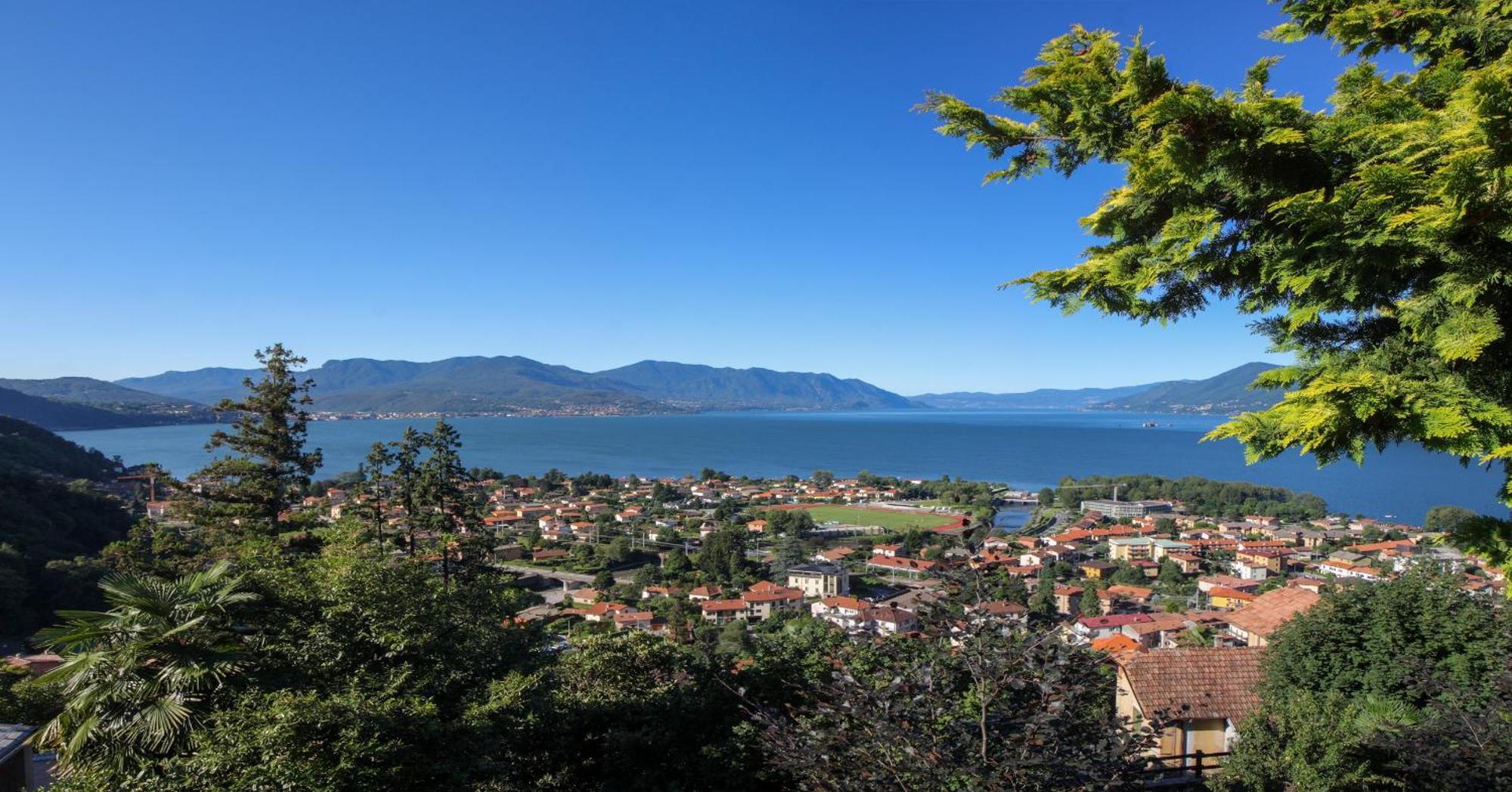 Casa Del Borgo "Aria & Acqua" Sul Lago Maggiore Maccagno Экстерьер фото