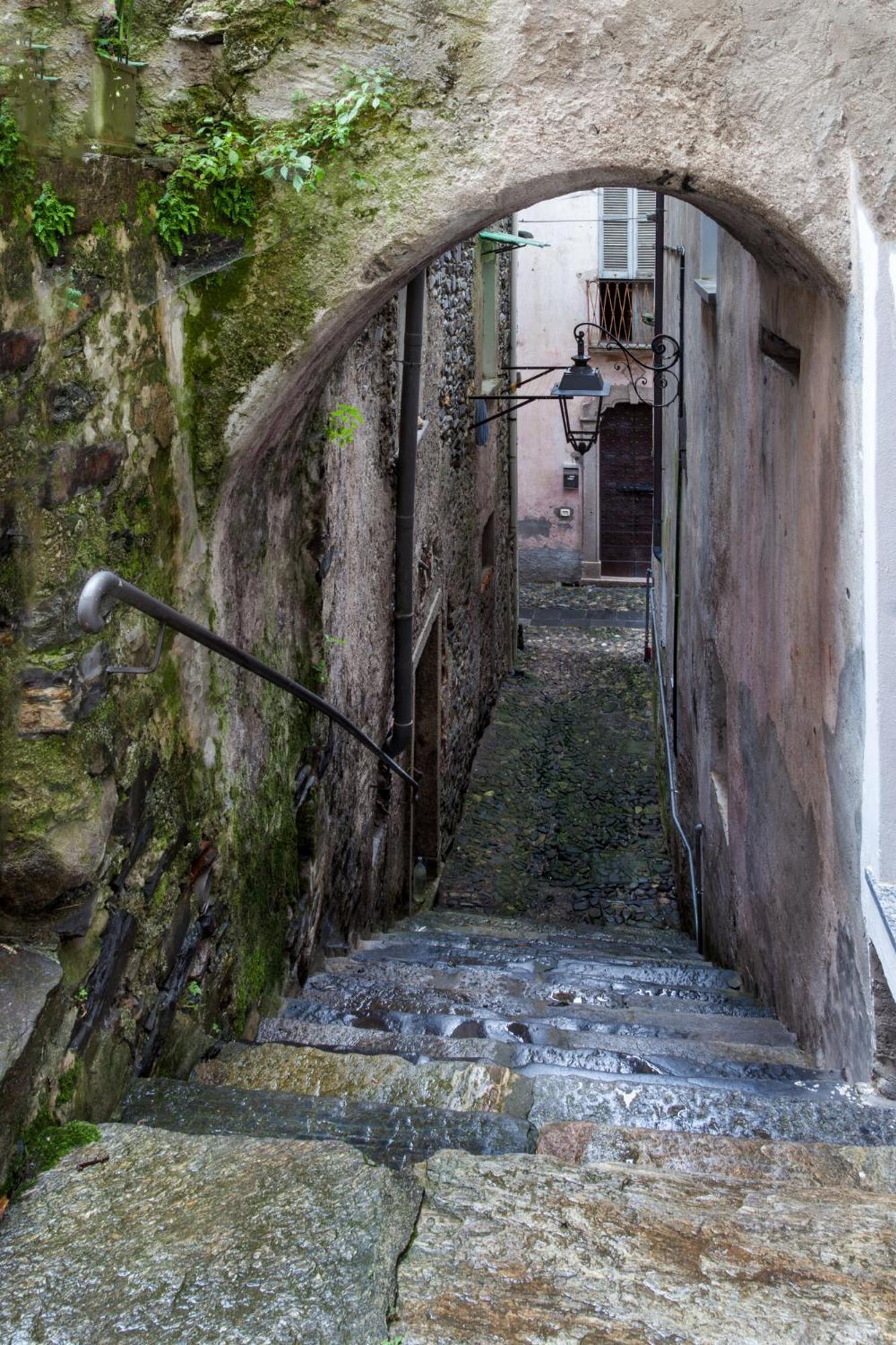 Casa Del Borgo "Aria & Acqua" Sul Lago Maggiore Maccagno Экстерьер фото