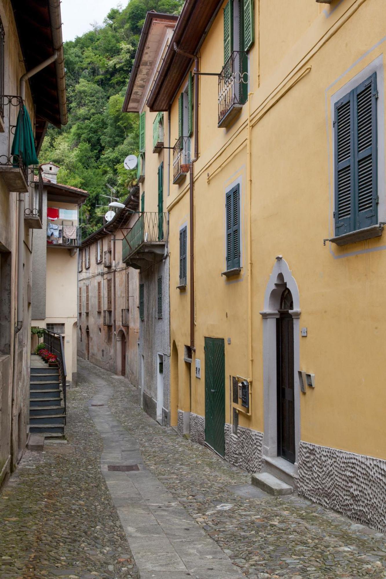 Casa Del Borgo "Aria & Acqua" Sul Lago Maggiore Maccagno Экстерьер фото