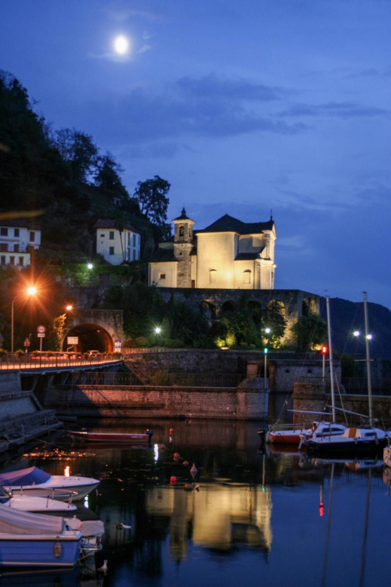 Casa Del Borgo "Aria & Acqua" Sul Lago Maggiore Maccagno Экстерьер фото