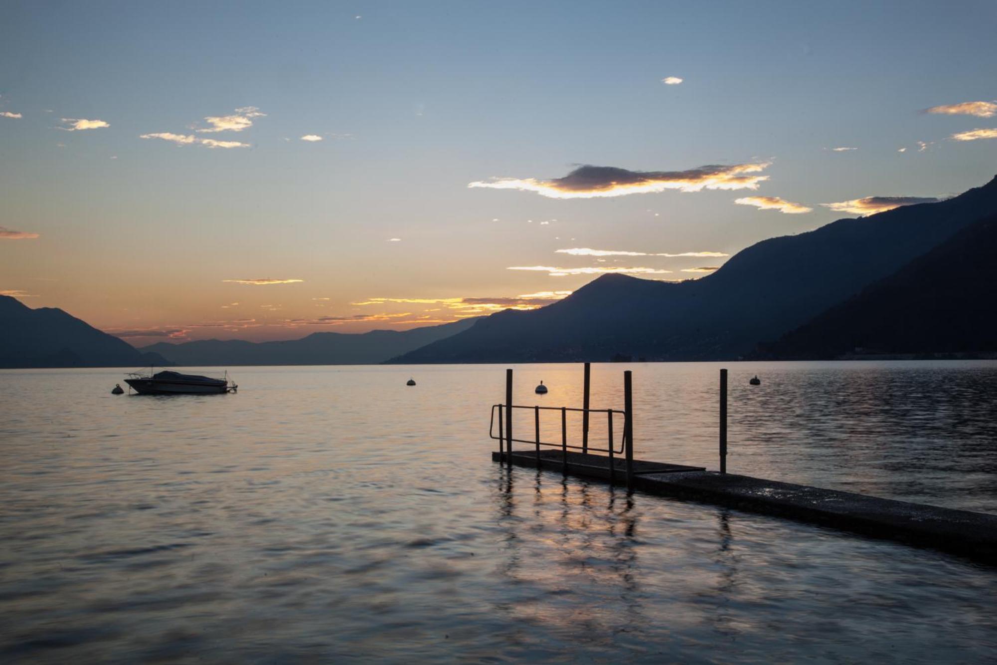 Casa Del Borgo "Aria & Acqua" Sul Lago Maggiore Maccagno Экстерьер фото
