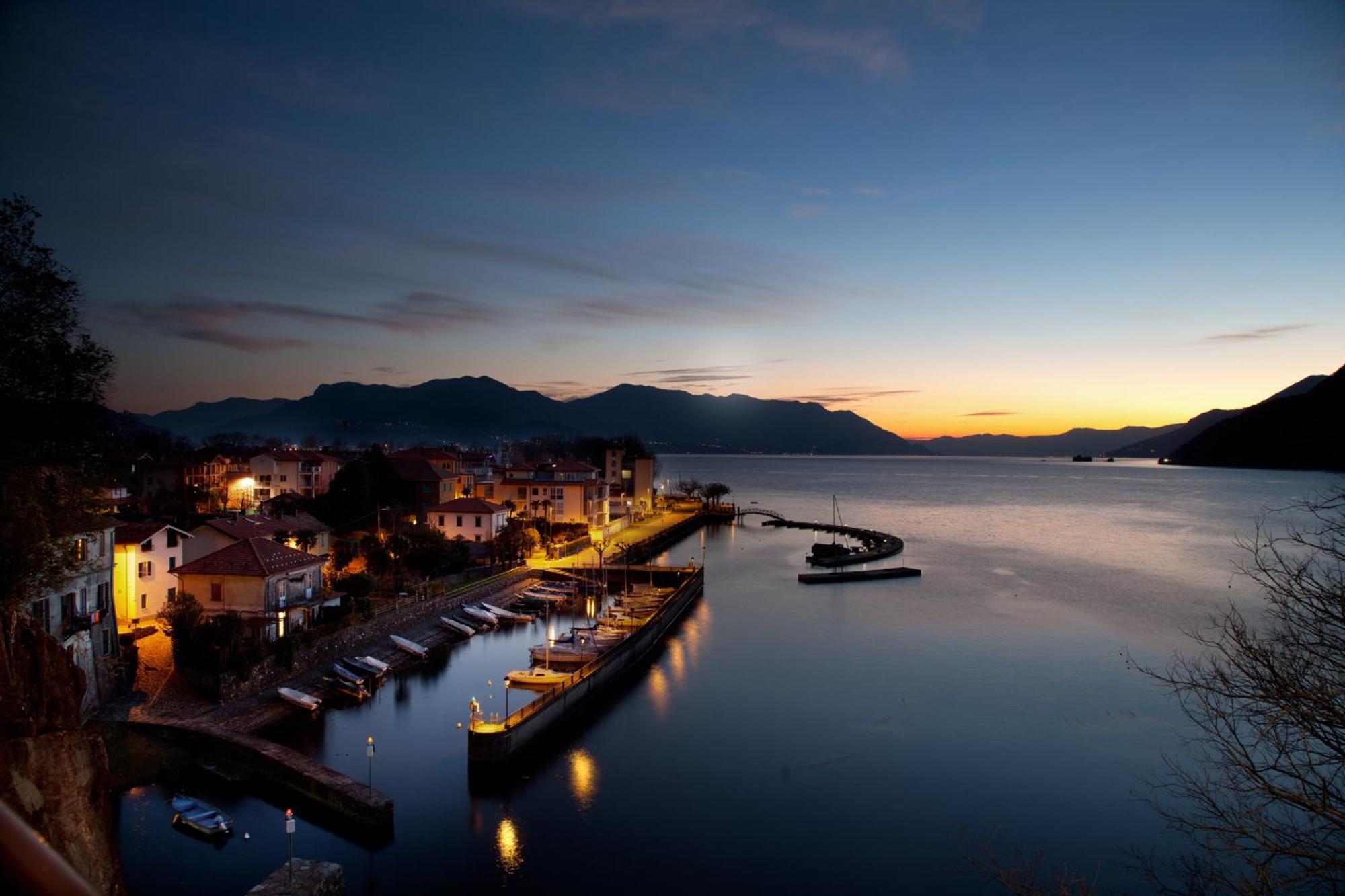 Casa Del Borgo "Aria & Acqua" Sul Lago Maggiore Maccagno Экстерьер фото